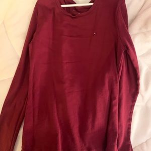 Cotton long sleeve shirt.